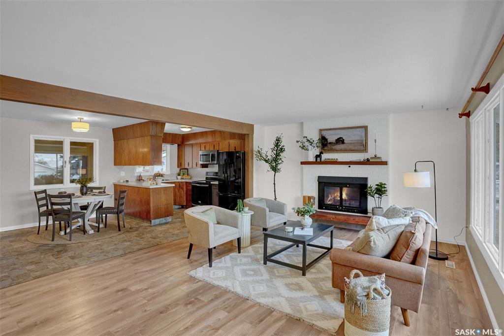 Fourth View of 1024 Montgomery Street, Palliser, Moose Jaw, Saskatchewan, S6H 2X1