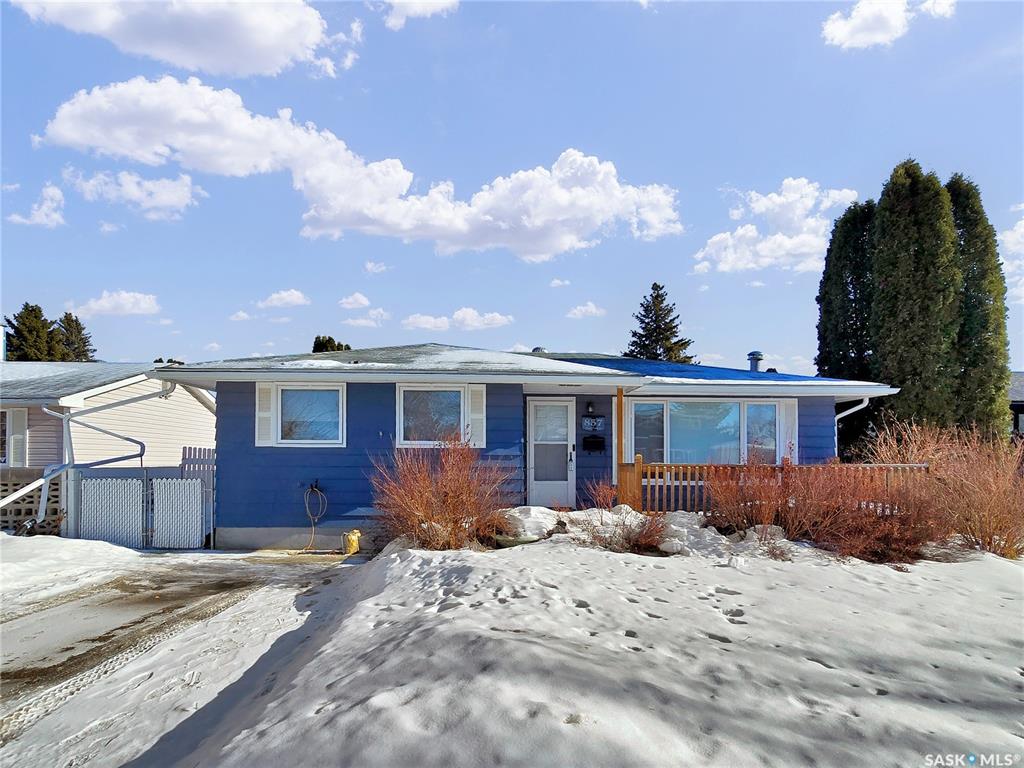 857 East Centre, SK028228, Saskatchewan,