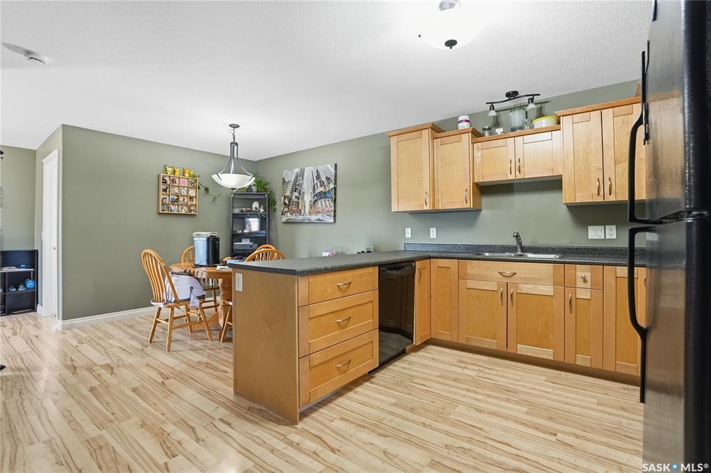 Fifth View of 453 Brooklyn Crescent, Warman, Saskatchewan, S0K 0A1