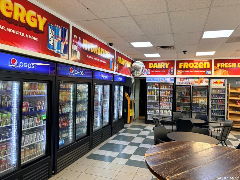 Third View of 330 Silverwood Road, Silverwood Heights, Saskatoon, Saskatchewan, S7K 6Y4