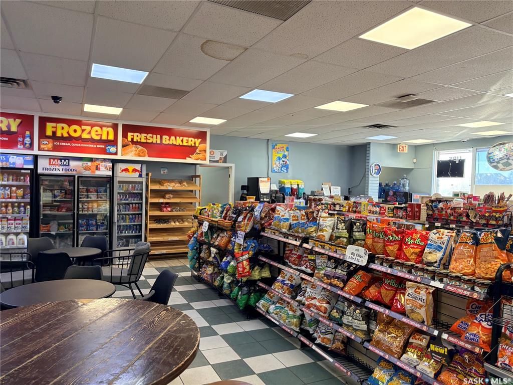 Fourth View of 330 Silverwood Road, Silverwood Heights, Saskatoon, Saskatchewan, S7K 6Y4