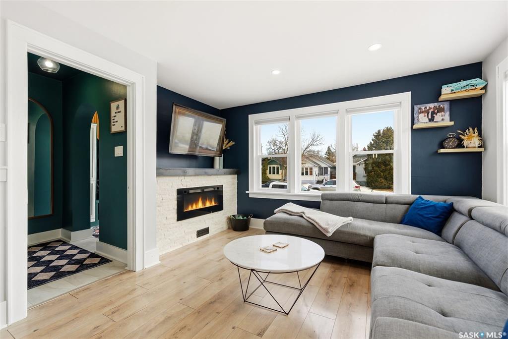 Fourth View of 2360 Broder Street, Broders Annex, Regina, Saskatchewan, S4N 3S8