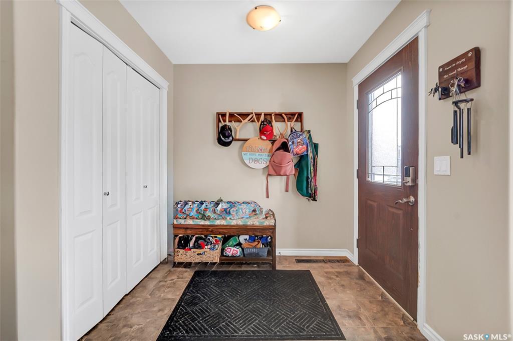 Fifth View of 1042 Kloppenburg Bend, Evergreen, Saskatoon, Saskatchewan, S7S 1N1