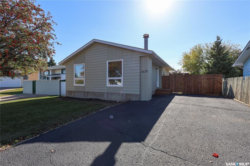 1429 Lacroix Crescent, SK028448, Saskatchewan,