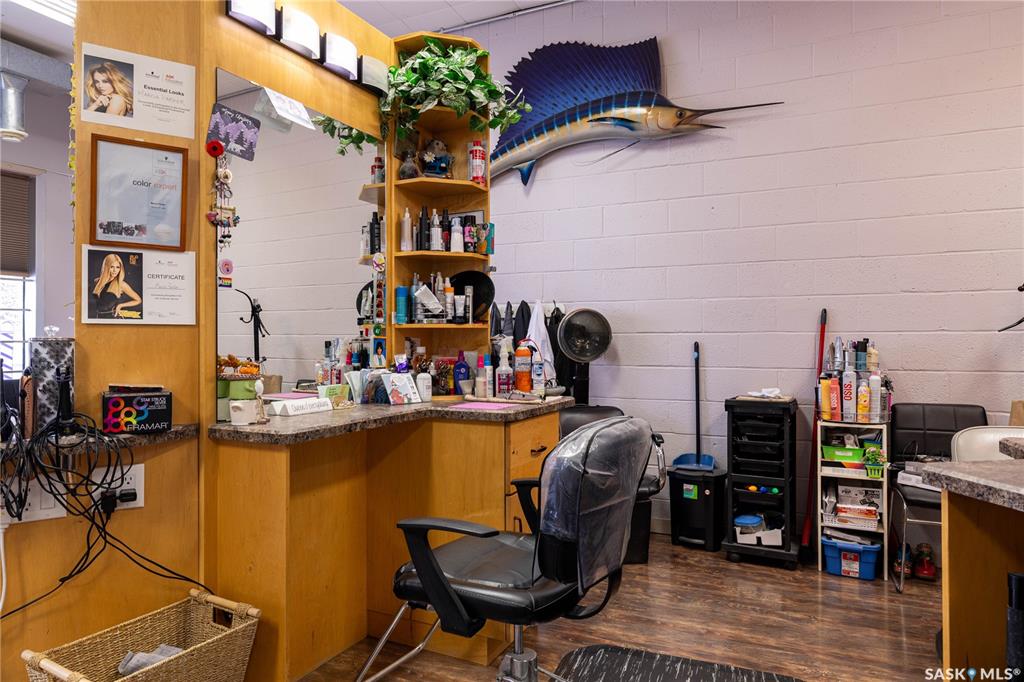 Fifth View of 1601 29th Street W, Mount Royal SA, Saskatoon, Saskatchewan, S7L 0N6