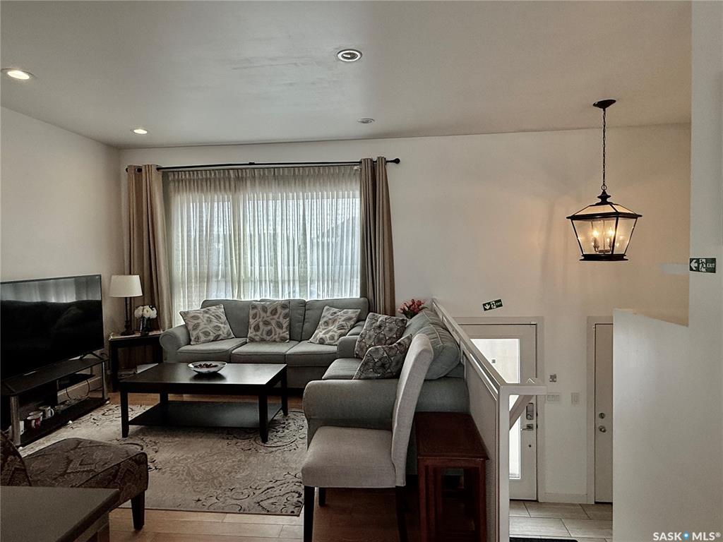 Fifth View of 926 Wilkins Court, Willowgrove, Saskatoon, Saskatchewan, S7W 0C7