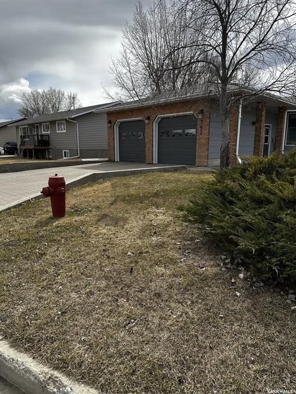 Second View of 797 4th Street W, Shaunavon, Saskatchewan, S0N 2M0