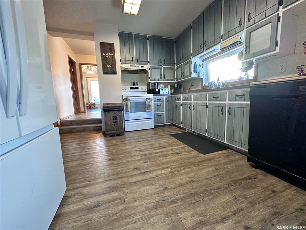 Fifth View of 732 101st Street, Riverview NB, North Battleford, Saskatchewan, S9A 0Z1