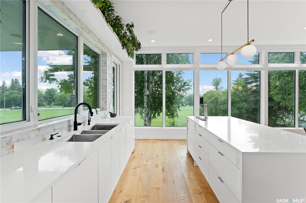 Fourth View of 103 Saguenay Drive, River Heights SA, Saskatoon, Saskatchewan, S7K 4M8