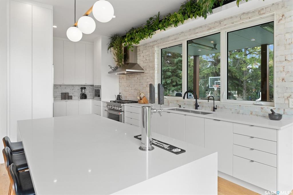 Fifth View of 103 Saguenay Drive, River Heights SA, Saskatoon, Saskatchewan, S7K 4M8