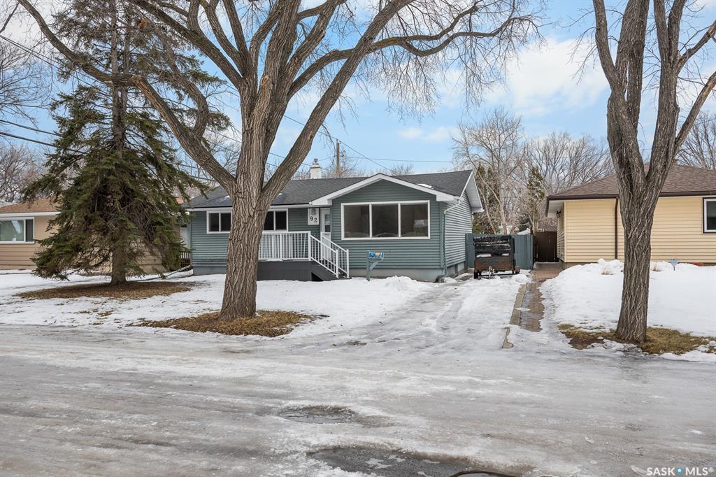 MLS® listing #SK028638 for sale located at 92 Flamingo Crescent