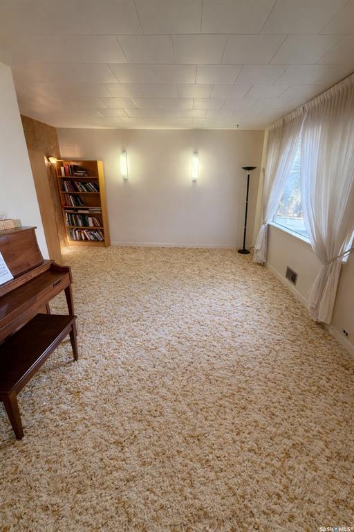 Third View of 6366 Queens Avenue, Gull Lake, Saskatchewan, S0N 1A0