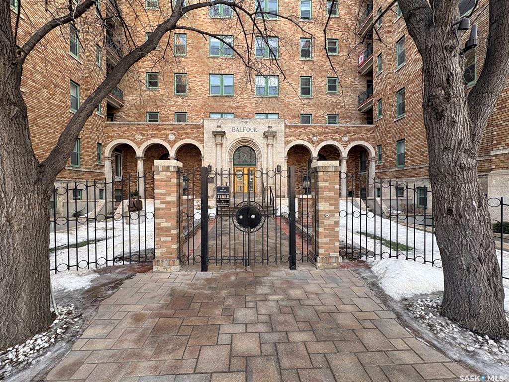 Second View of 2305 Victoria Avenue #406, Downtown District, Regina, Saskatchewan, S4P 0S7