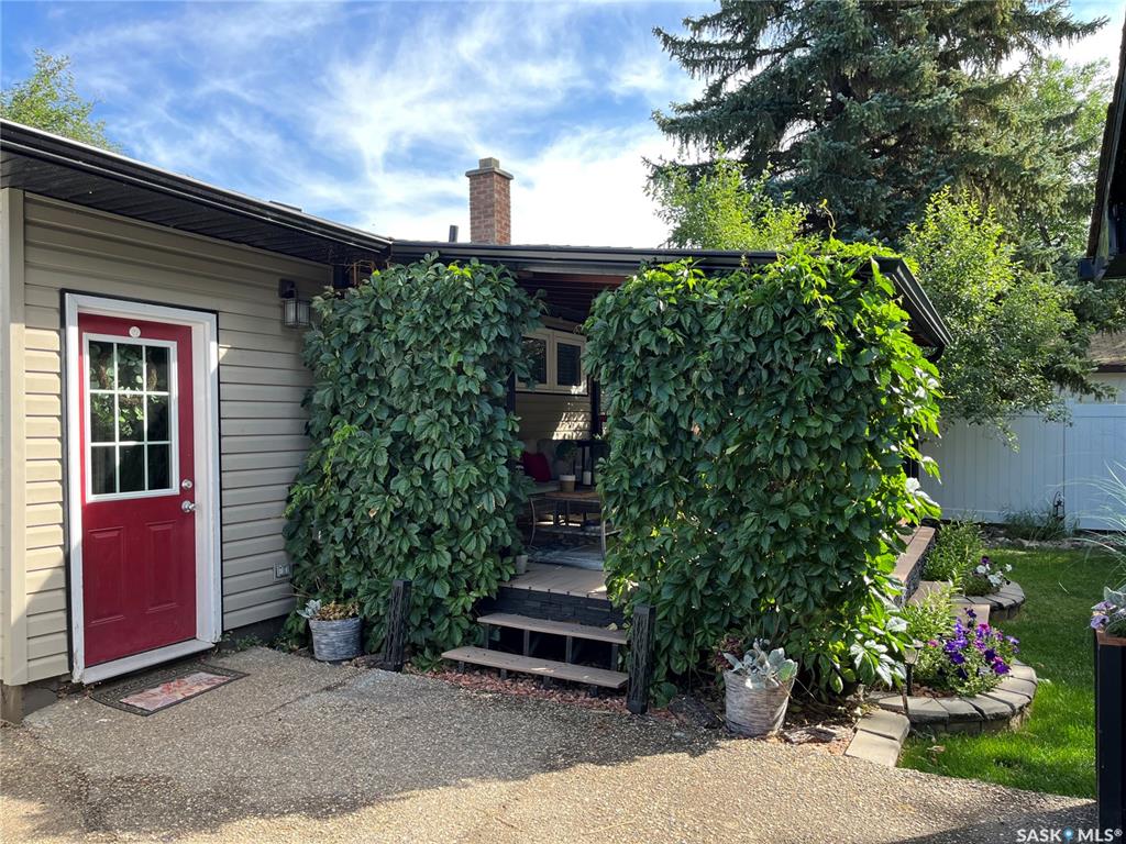 Fourth View of 207 Dominion Road, Assiniboia, Saskatchewan, S0H 0B0