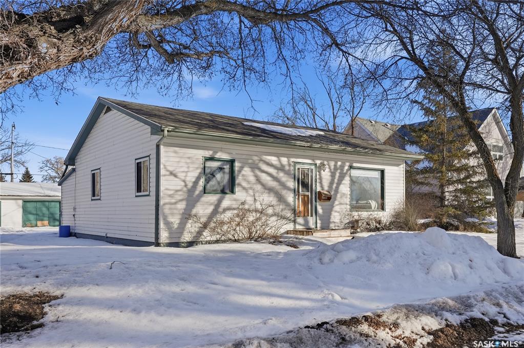 Second View of 307 2nd Street W, Delisle, Saskatchewan, S0L 0P0