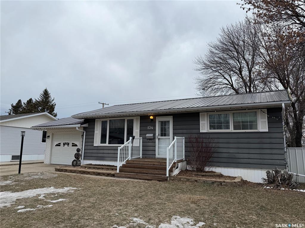 Main View of 134 Perry Crescent, Hillcrest RB, Estevan, Saskatchewan, S4A 0B5