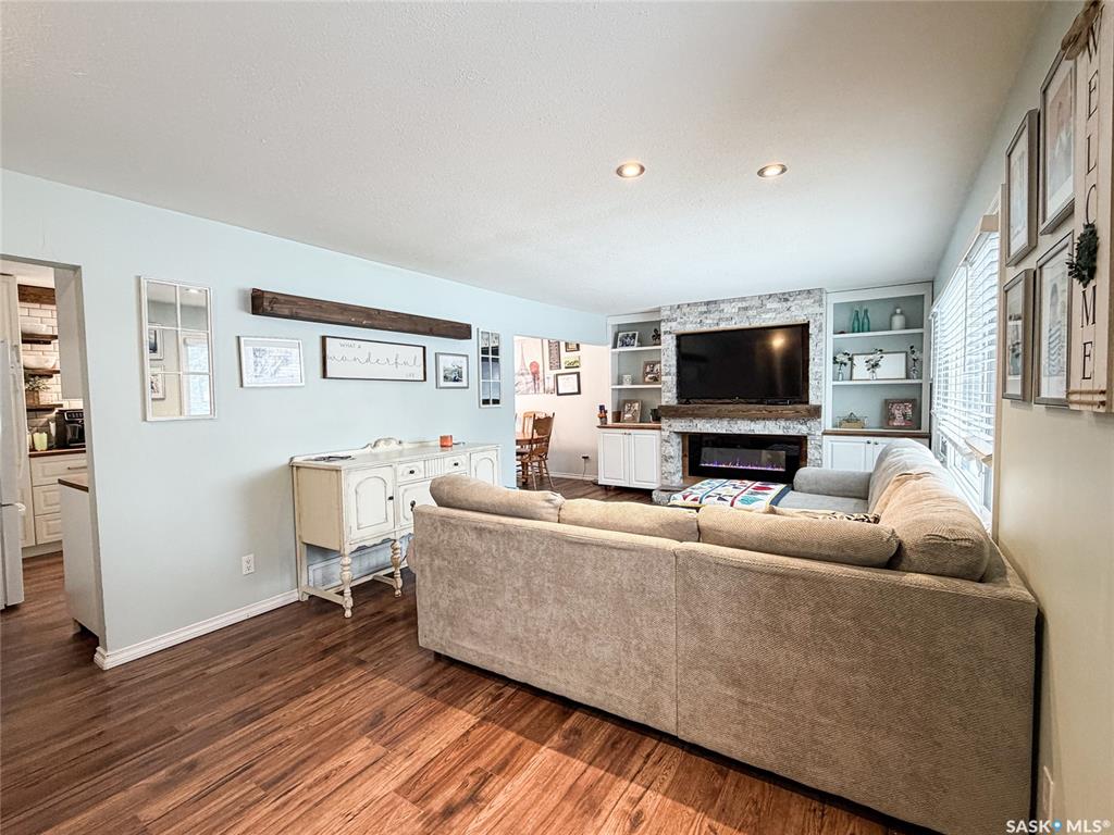 Fourth View of 420 1st Street W, Meadow Lake, Saskatchewan, S9X 1E5