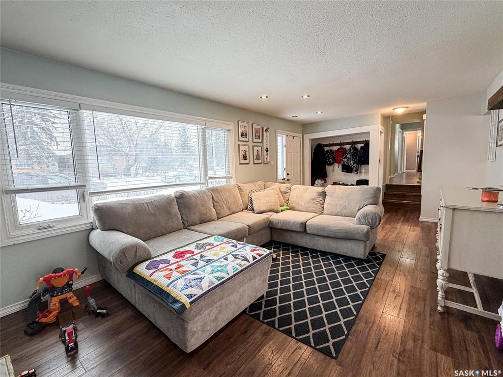 Fifth View of 420 1st Street W, Meadow Lake, Saskatchewan, S9X 1E5