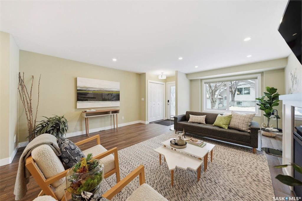 Fifth View of 330 Laronge Road #109, Lawson Heights, Saskatoon, Saskatchewan, S7K 8B9