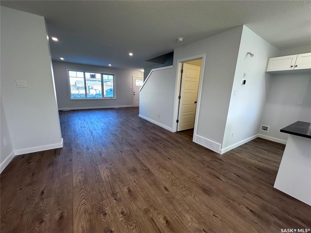 Third View of 5457 Buckingham Drive E, Eastbrook, Regina, Saskatchewan, S4V 4B5