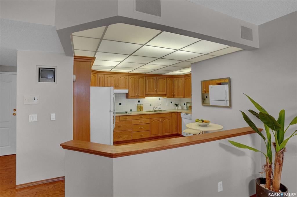 Third View of 2050 College Avenue #204, Transition Area, Regina, Saskatchewan, S4P 4M3