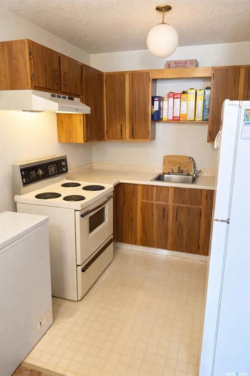 Fourth View of 7239 Dalgliesh Drive, Sherwood Estates, Regina, Saskatchewan, S4X 2B8