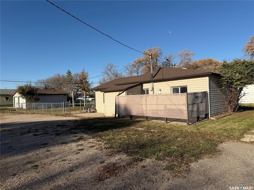 Second View of 322 2nd Avenue, Young, Saskatchewan, S0K 4Y0