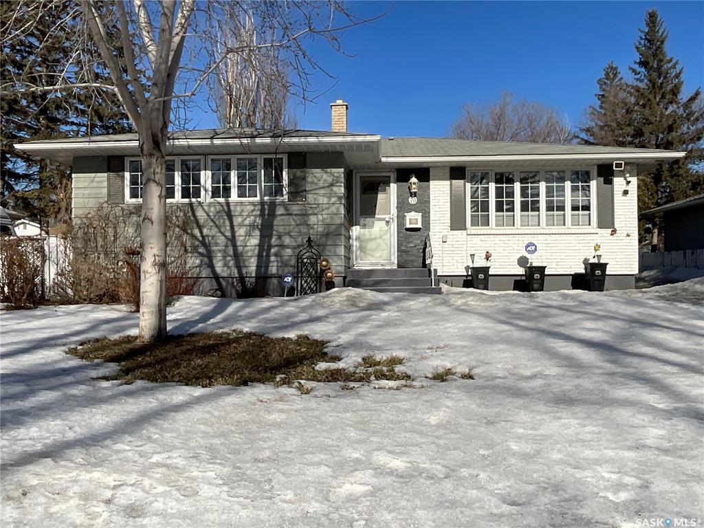 MLS® listing #SK028869 for sale located at 70 Walden Crescent
