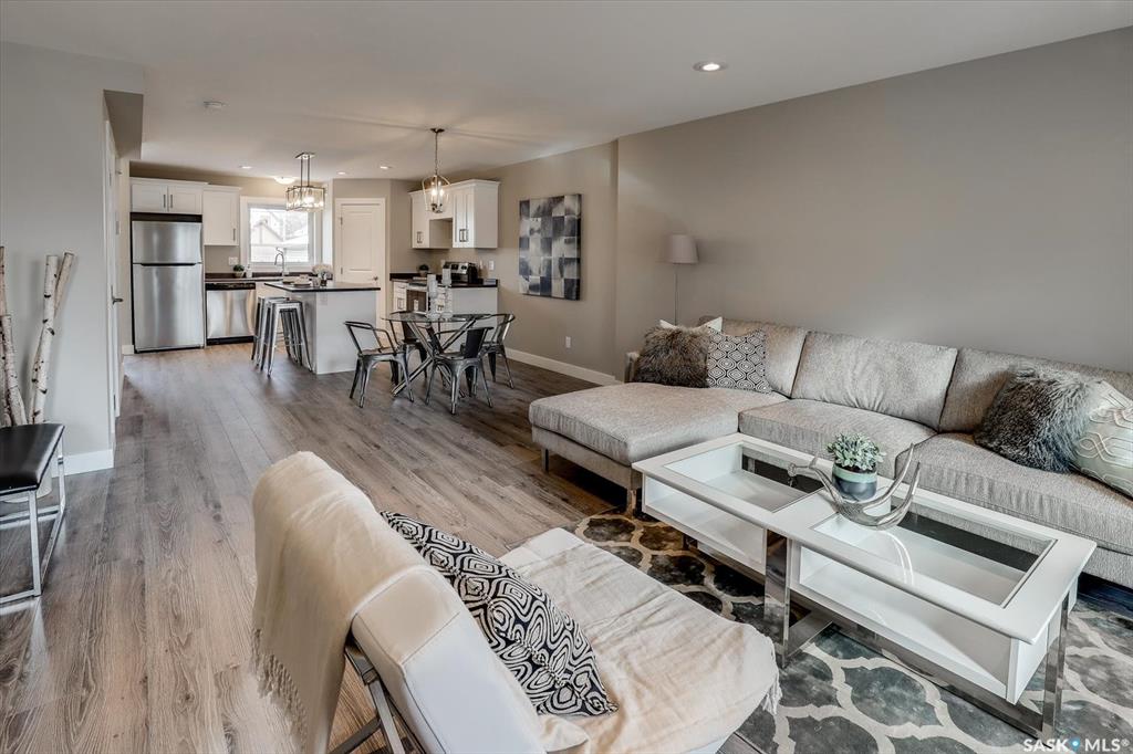 Third View of 133 E Avenue S, Riversdale, Saskatoon, Saskatchewan, S7M 1R7