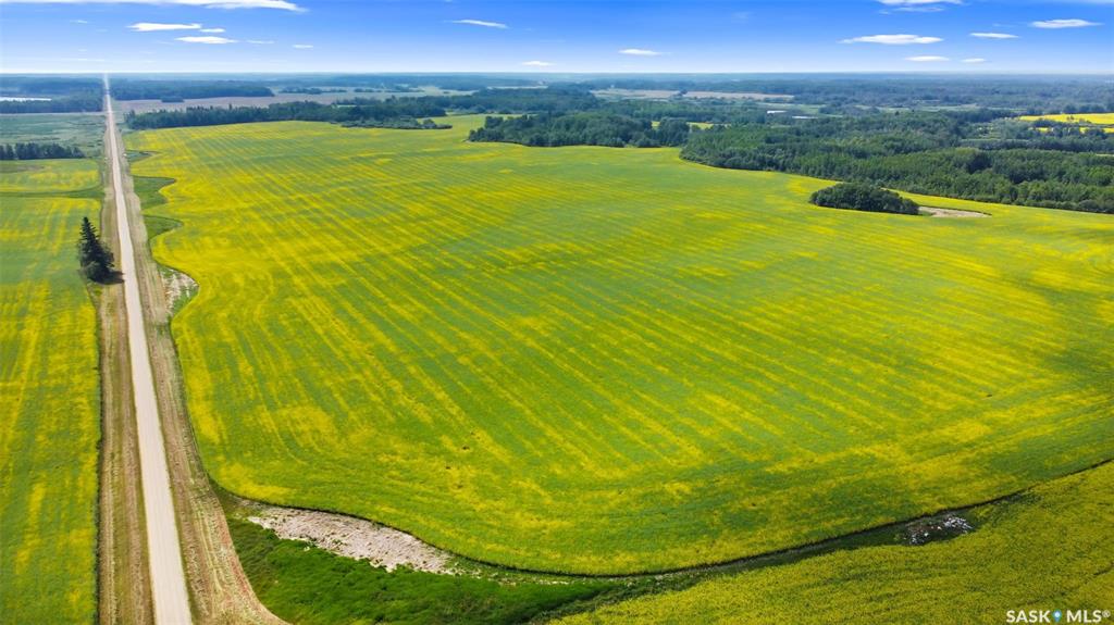 3 Quarters With Yard Site Near Endeavour, SK028922, Saskatchewan,