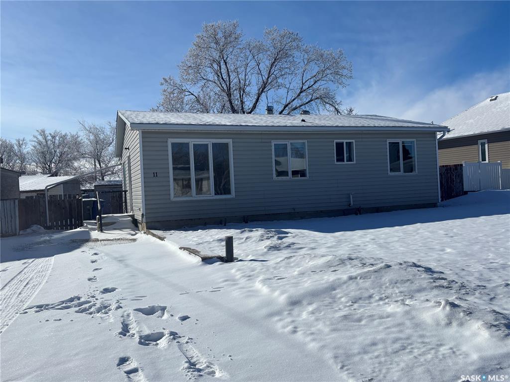 11 6th Street Crescent W, SK028935, Saskatchewan,