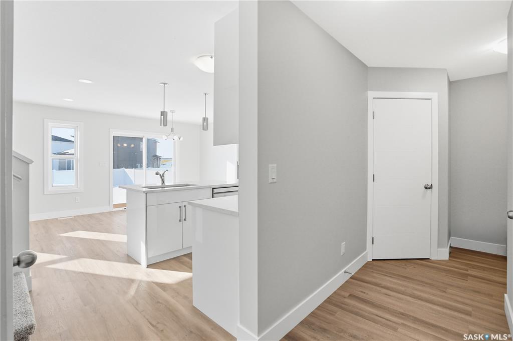 Fifth View of 111 Stromberg Crescent, Kensington, Saskatoon, Saskatchewan, S7L 7C4