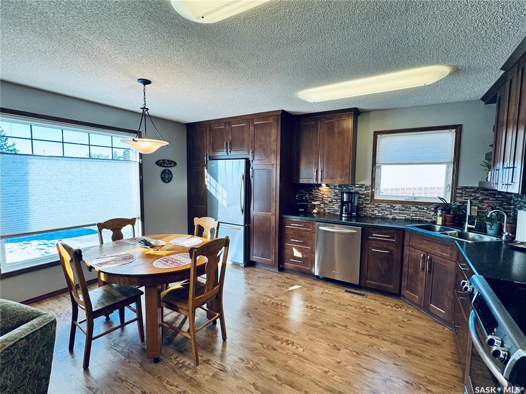 Fourth View of 403 8th Avenue W, Biggar, Saskatchewan, S0K 0M0