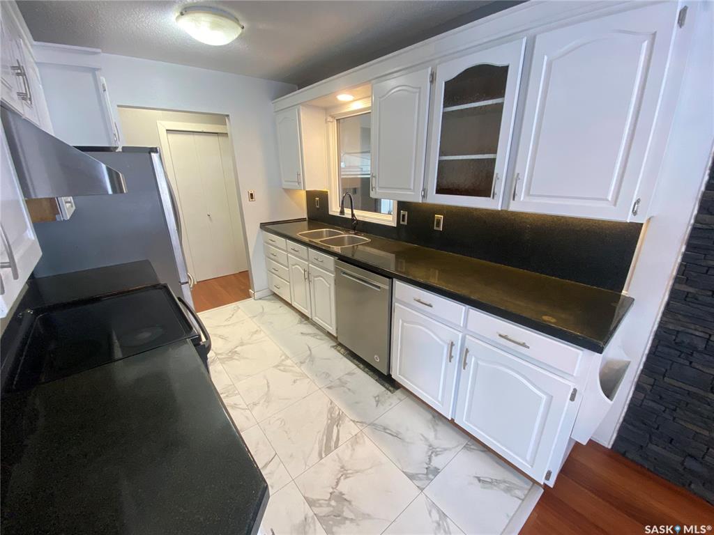 Fourth View of 15 Redwood Drive, West YO, Yorkton, Saskatchewan, S3N 2N3