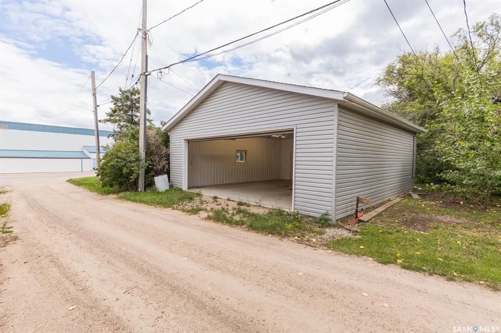 Fifth View of 218 Bosworth Street, Kerrobert, Saskatchewan, S0L 1R0