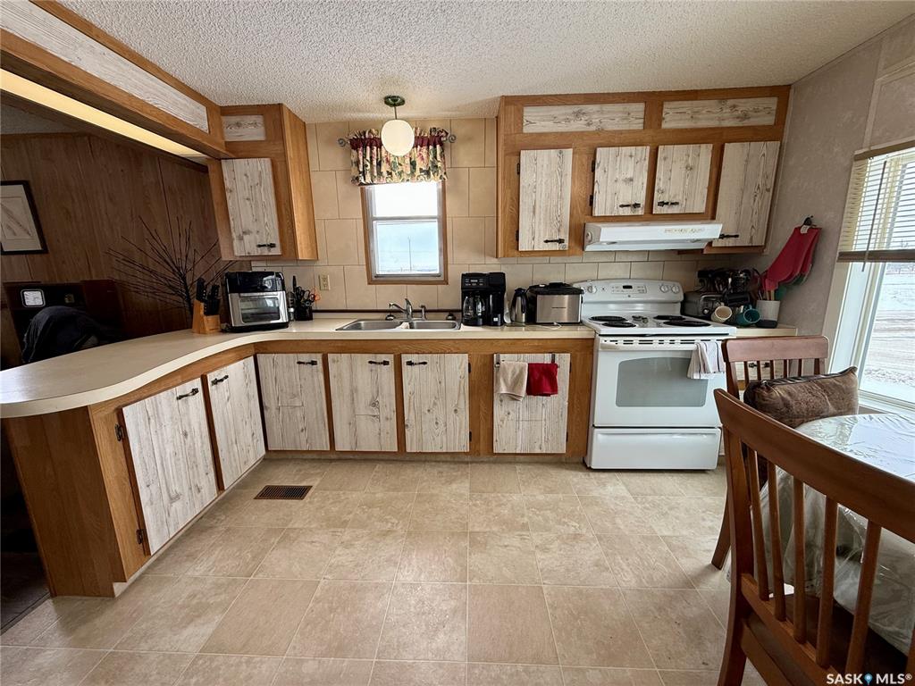 Fourth View of 491 33rd Street, Battleford, Saskatchewan, S0M 0E0