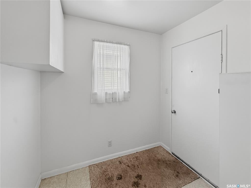 Second View of 176 2nd Avenue Se, South East SC, Swift Current, Saskatchewan, S9H 3H9