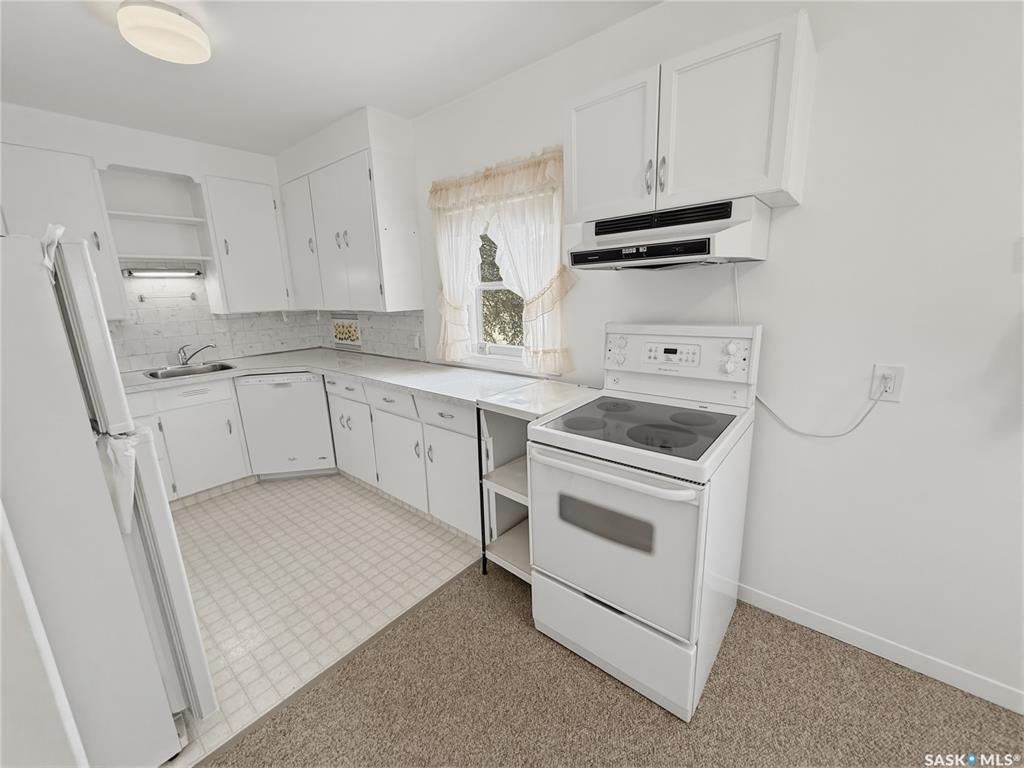 Third View of 176 2nd Avenue Se, South East SC, Swift Current, Saskatchewan, S9H 3H9