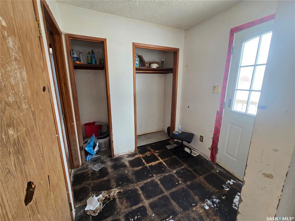 Fifth View of 35 James Street, Kisbey, Saskatchewan, S0C 1L0