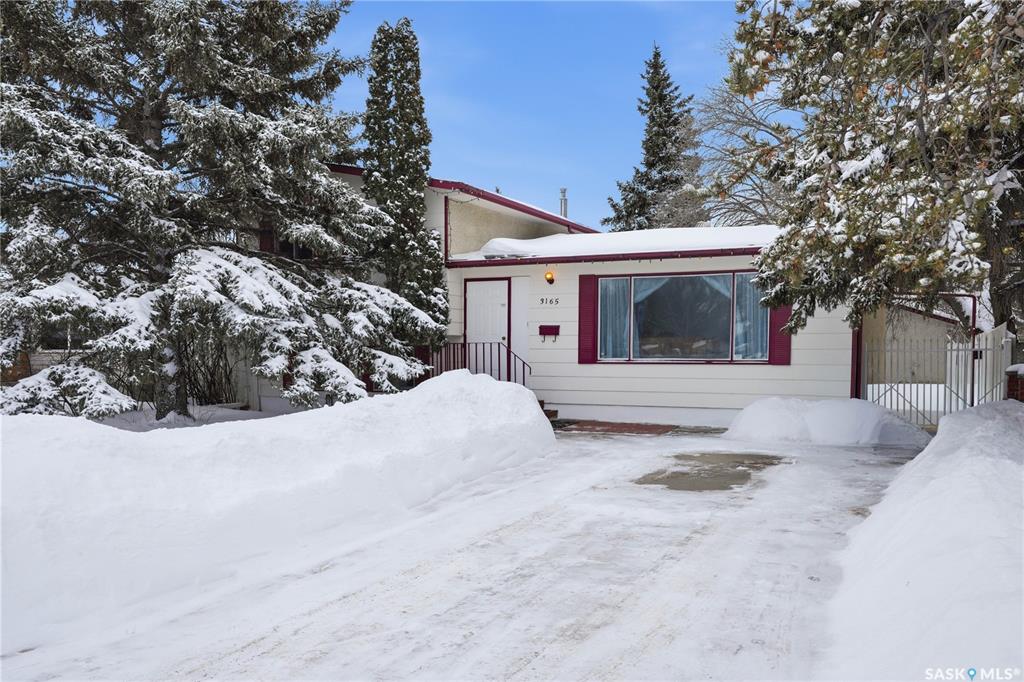 Main View of 3165 Milton Street, Massey Place, Saskatoon, Saskatchewan, S7L 4L4