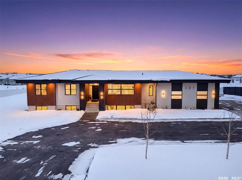 225 Edgemont Crescent, SK029249, Saskatchewan,