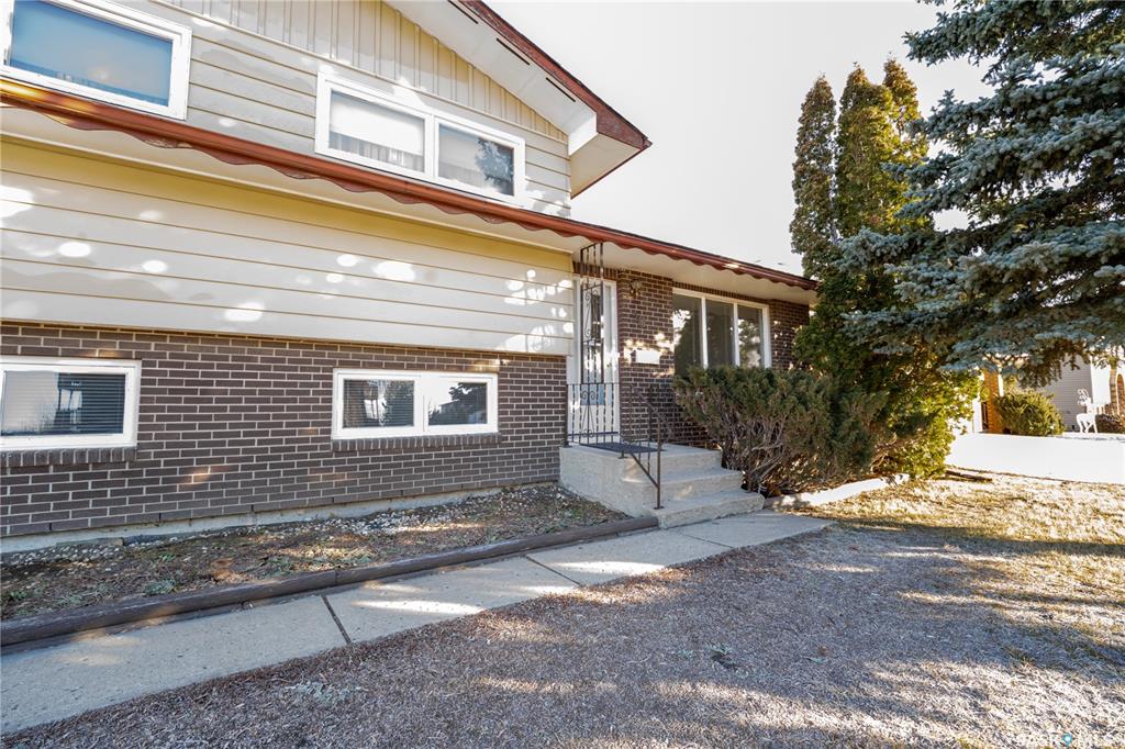 Second View of 30 Avens Road, VLA/Sunningdale, Moose Jaw, Saskatchewan, S6J 1B6