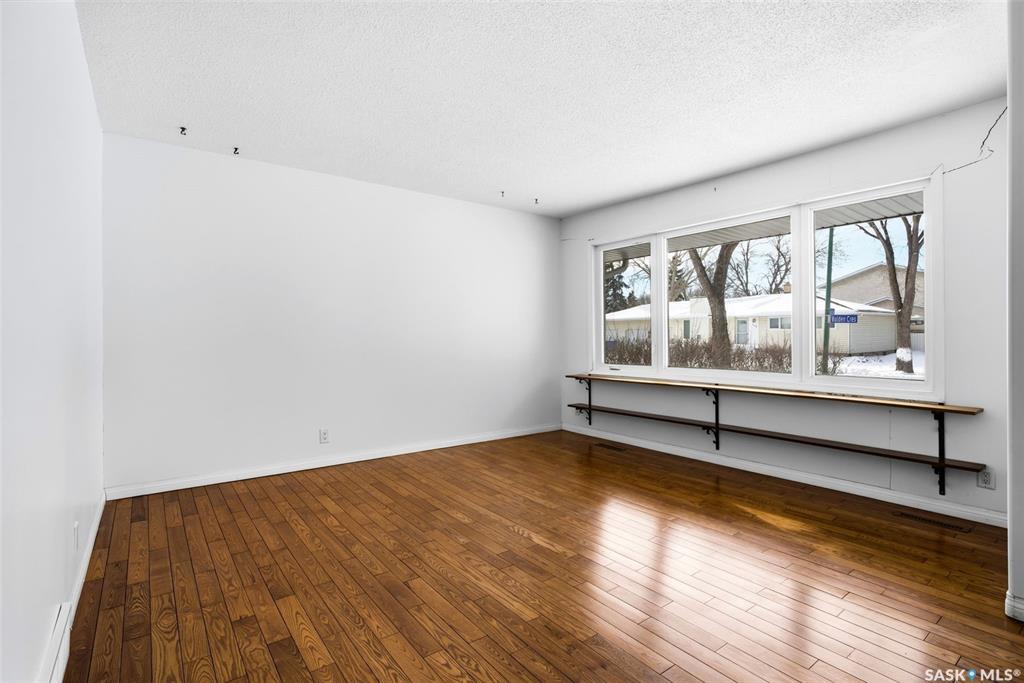 Fourth View of 175 Walden Crescent, Glencairn, Regina, Saskatchewan, S4N 1L4