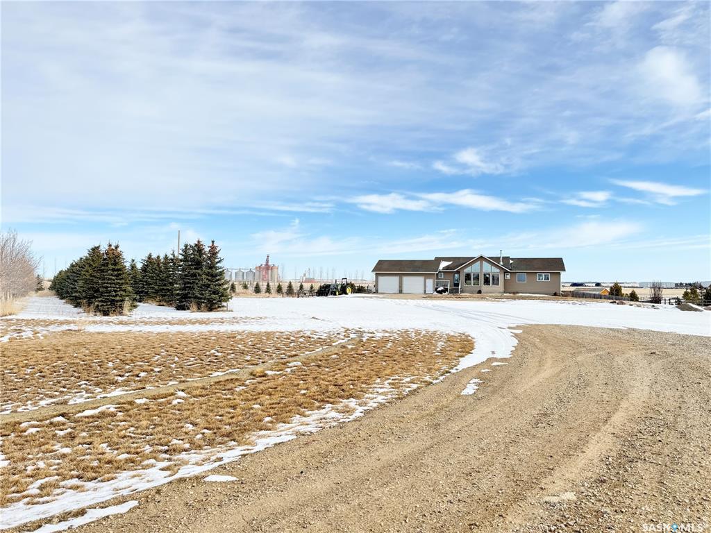 Weyburn Highway 13 Acreage, SK029297, Saskatchewan,