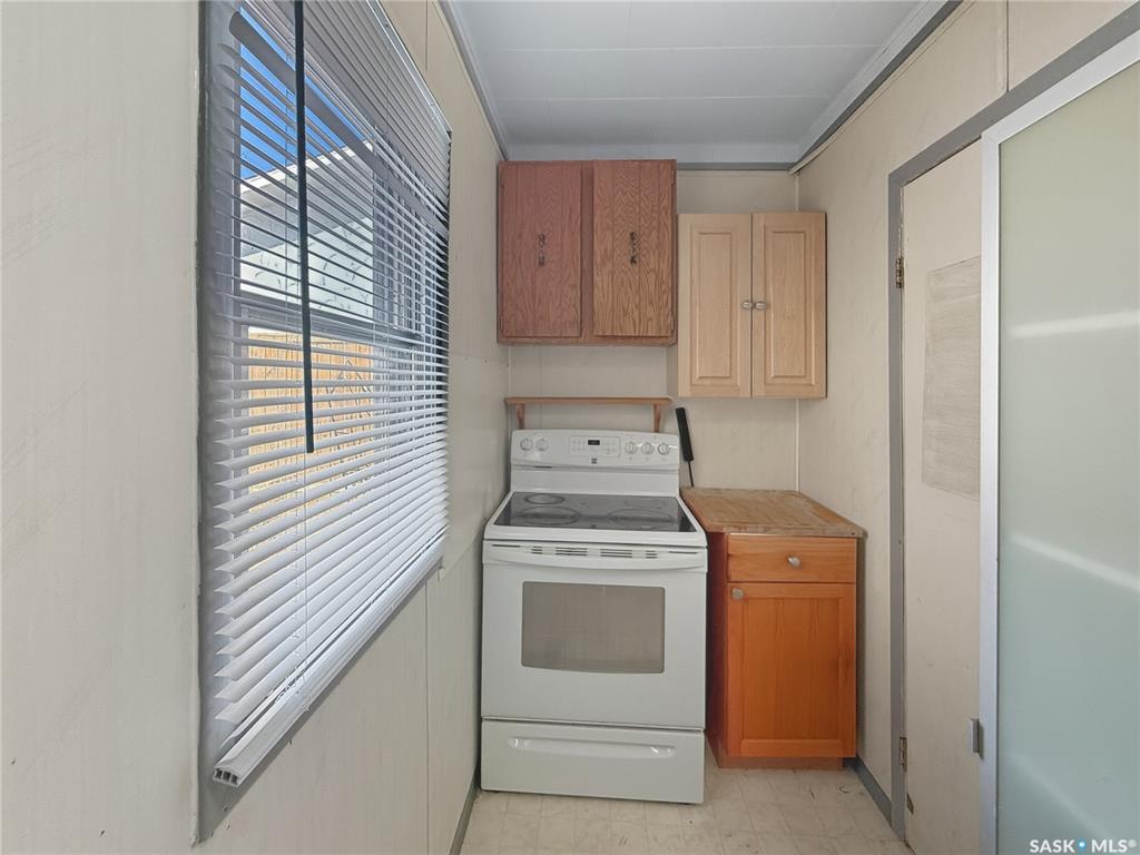 Fourth View of 96 10th Avenue Ne, North East, Swift Current, Saskatchewan, S9H 2T2