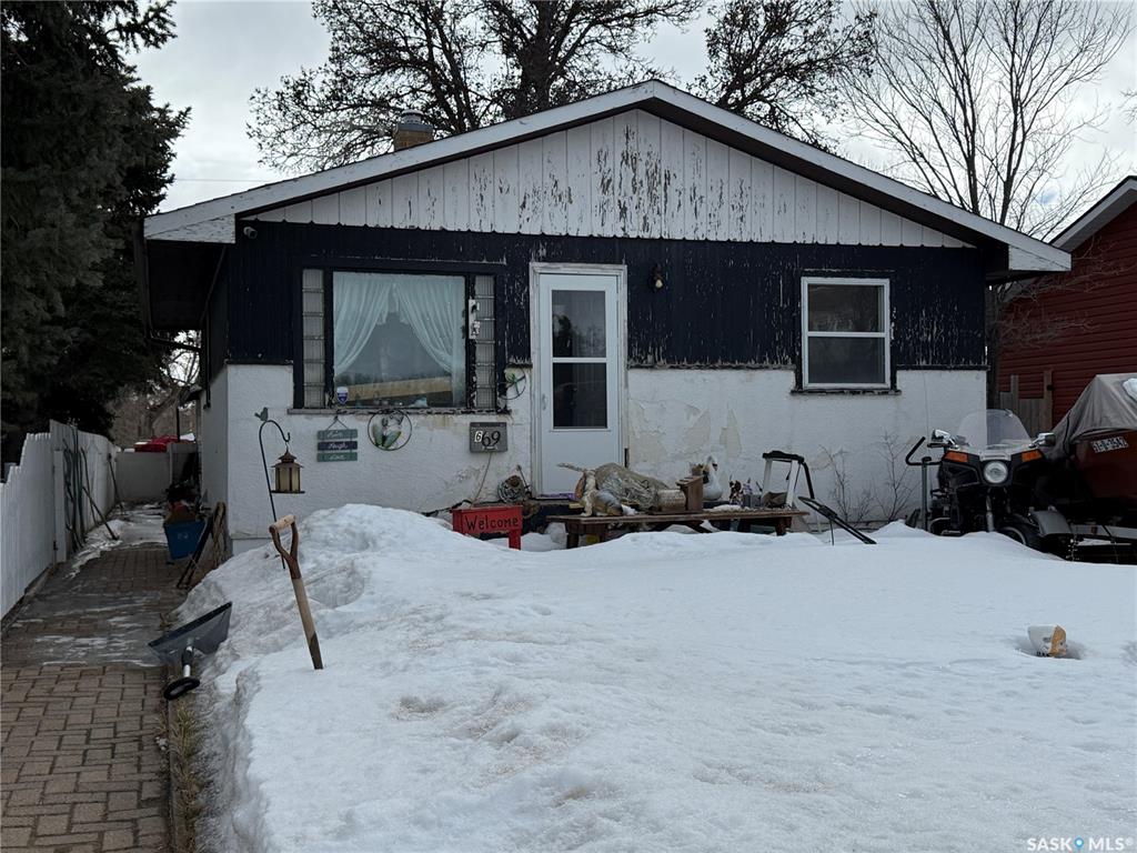 669 Stadacona Street E, SK029667, Saskatchewan,