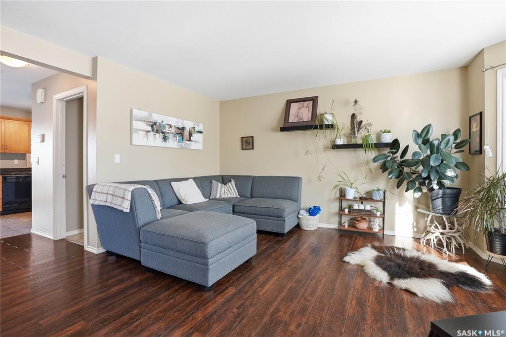 Third View of 303 Slimmon Place ##619, Lakewood S.C., Saskatoon, Saskatchewan, S7V 0A8