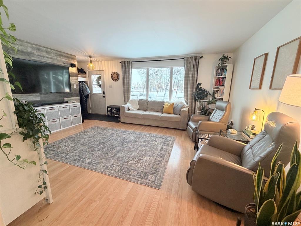 Fourth View of 206 Pacific Avenue, Carnduff, Saskatchewan, S0C 0S0