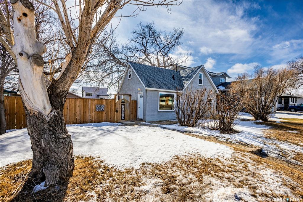 1021 Caribou Street W, SK030110, Saskatchewan,