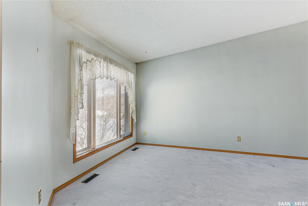 Third View of 1328 Benjamin Crescent N, Lakeridge RG, Regina, Saskatchewan, S4X 4K1